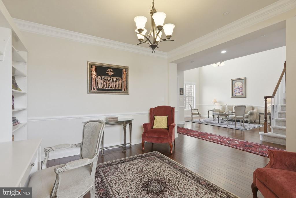 3118 BUTTERNUT LANE