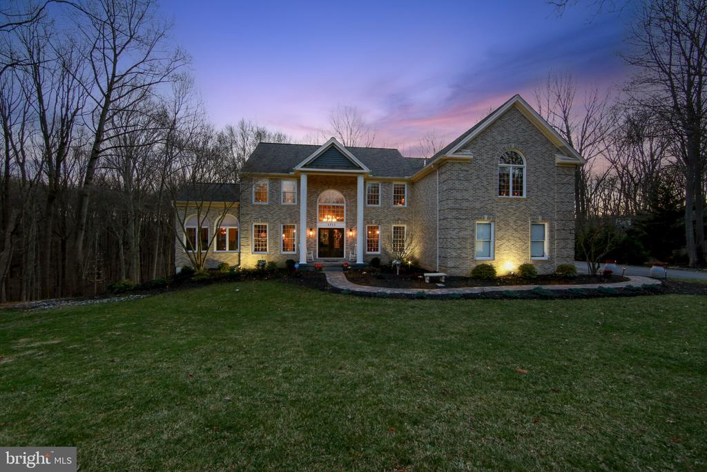 1311 RICHMOND PLACE