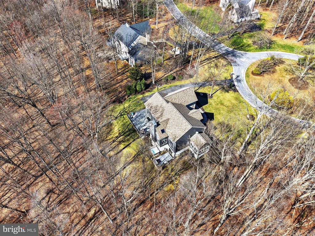 1311 RICHMOND PLACE