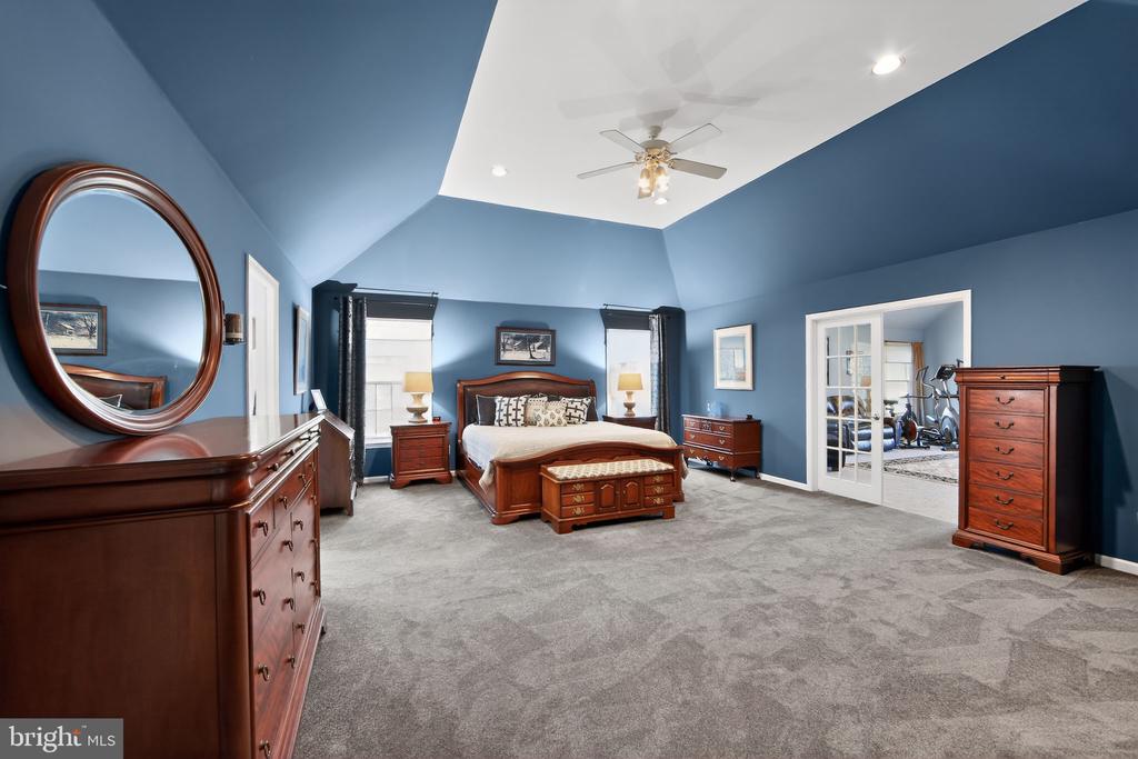 1311 RICHMOND PLACE