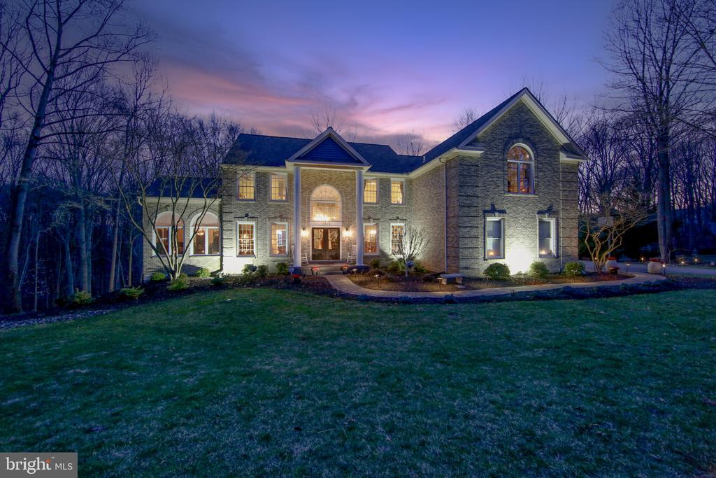 1311 RICHMOND PLACE