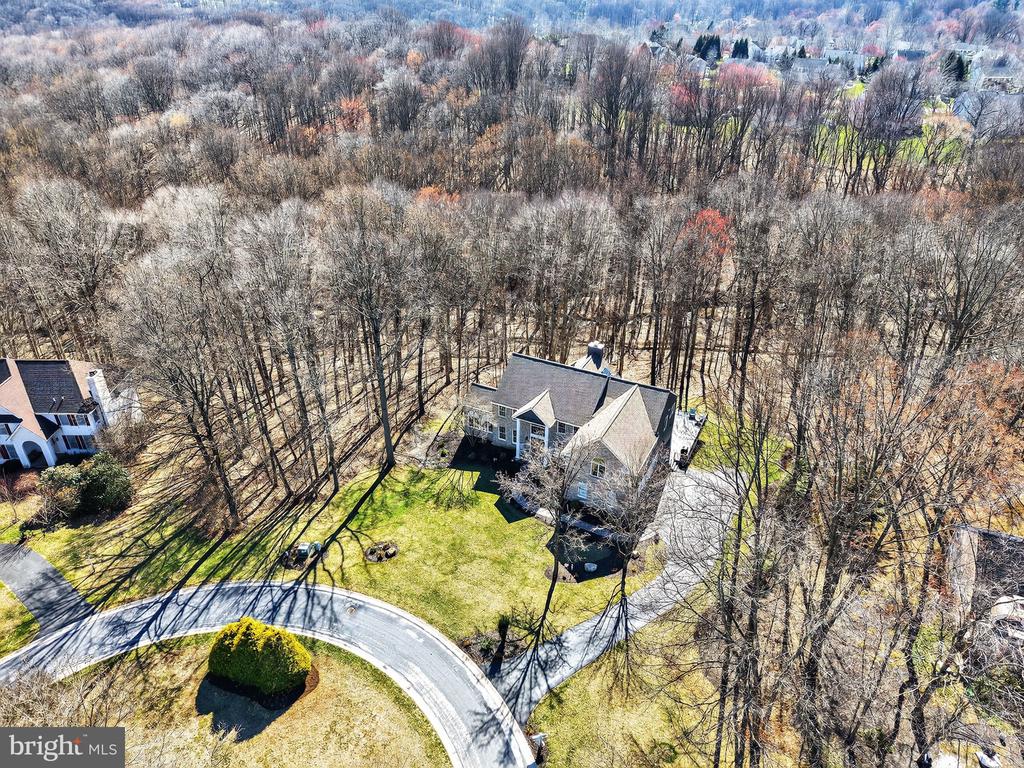 1311 RICHMOND PLACE