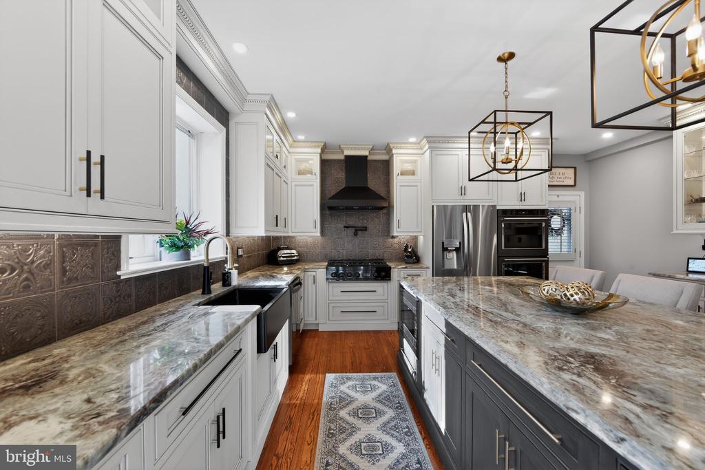 1311 RICHMOND PLACE