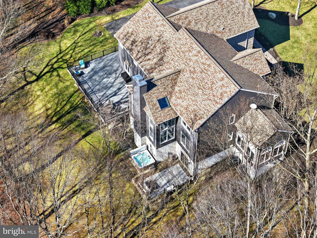 1311 RICHMOND PLACE