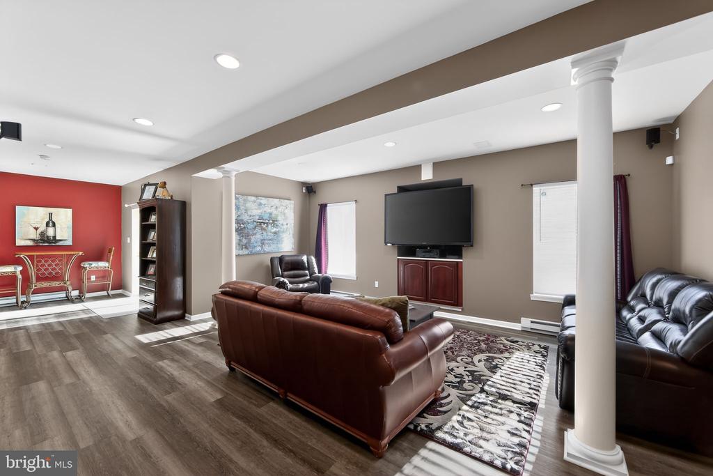 1311 RICHMOND PLACE
