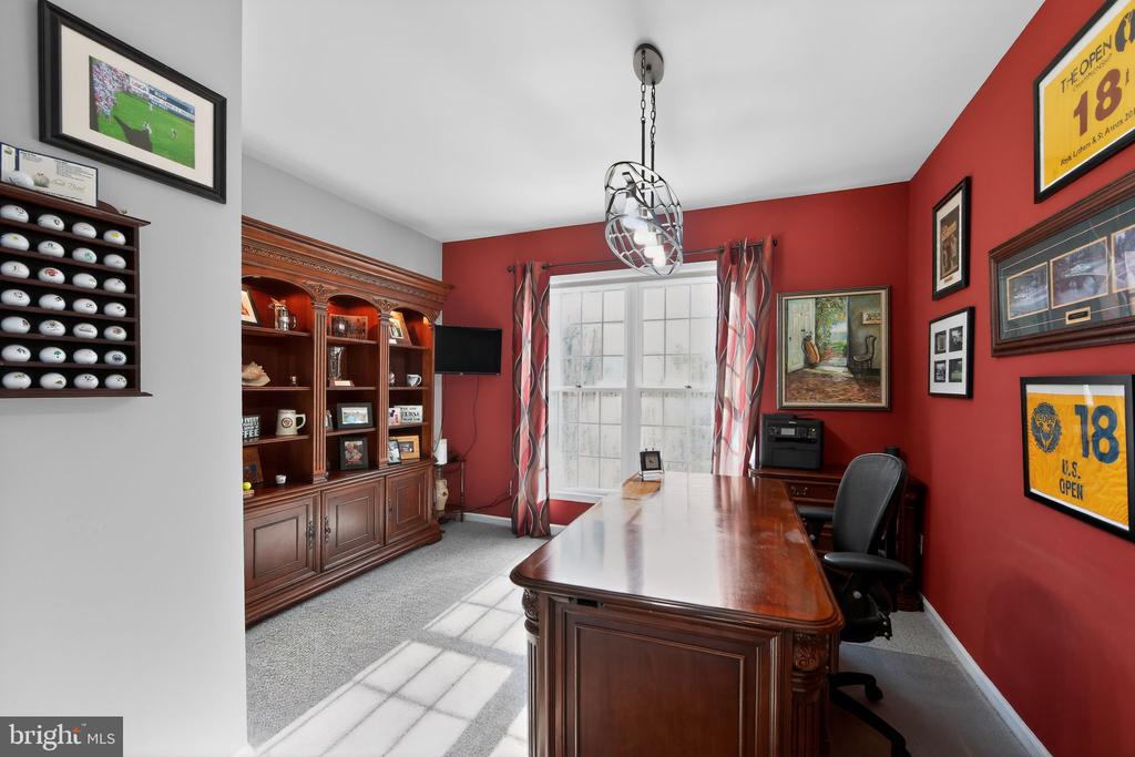 1311 RICHMOND PLACE