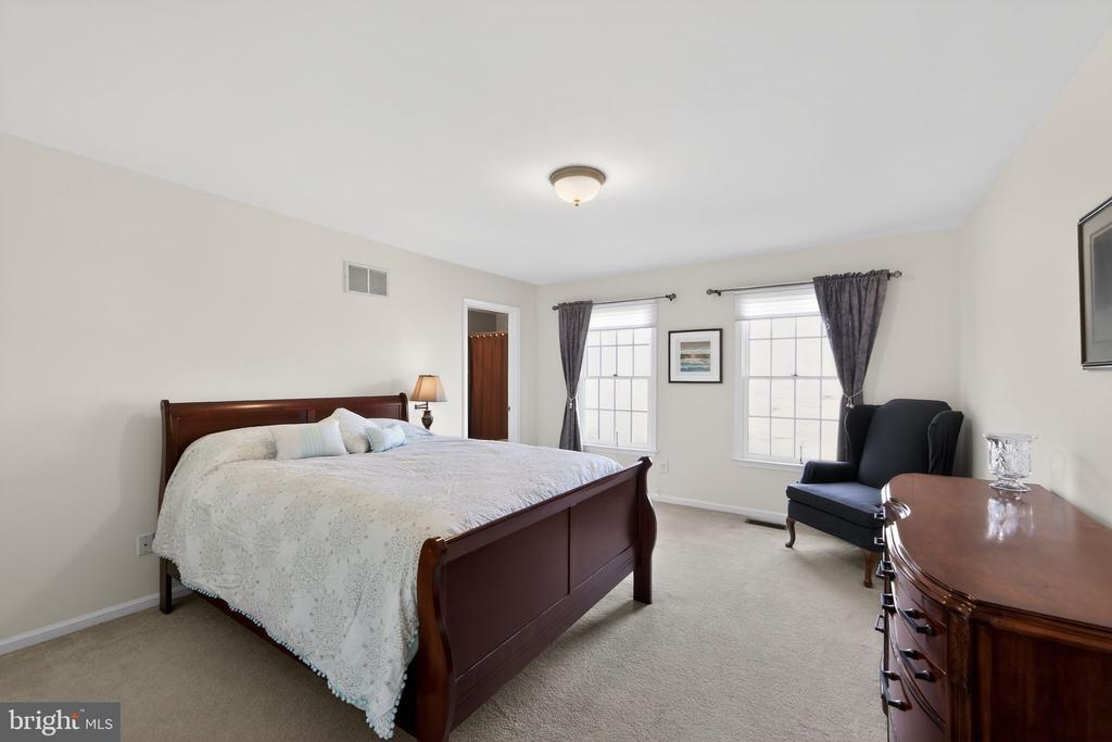 1311 RICHMOND PLACE