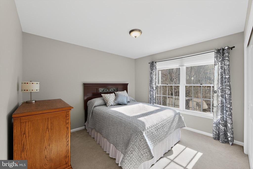 1311 RICHMOND PLACE