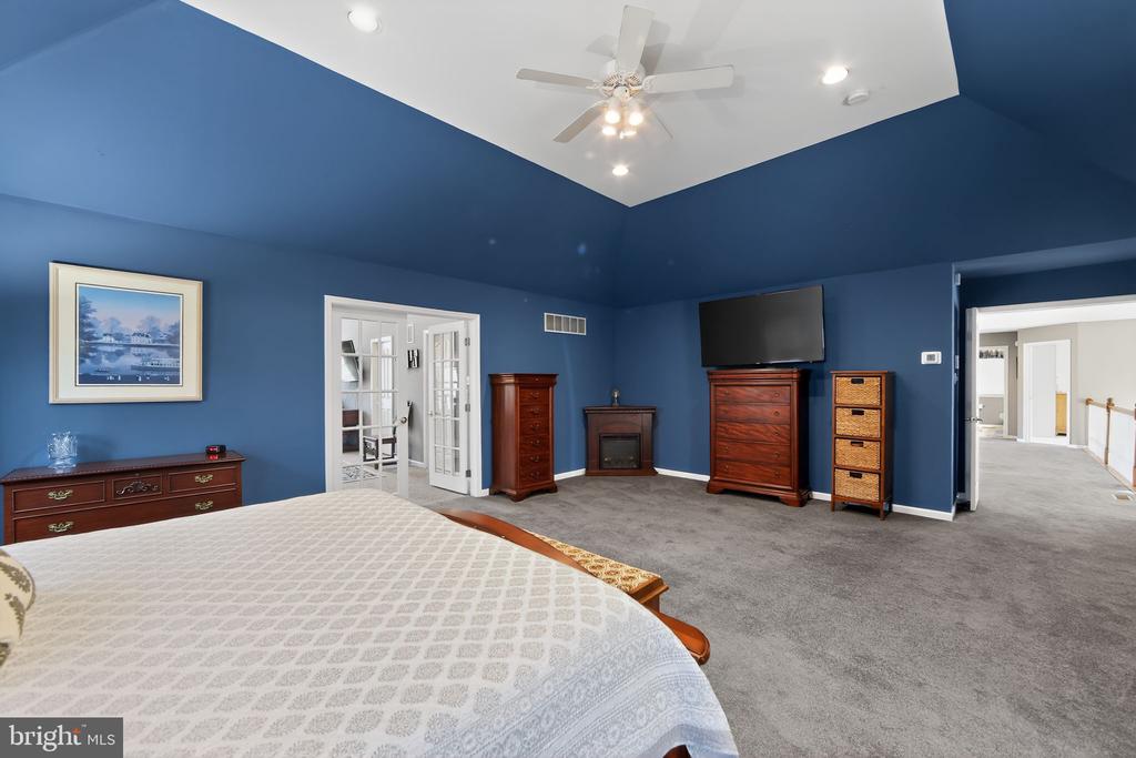 1311 RICHMOND PLACE