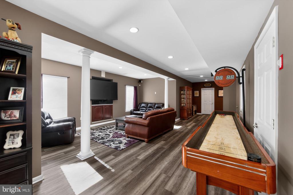 1311 RICHMOND PLACE