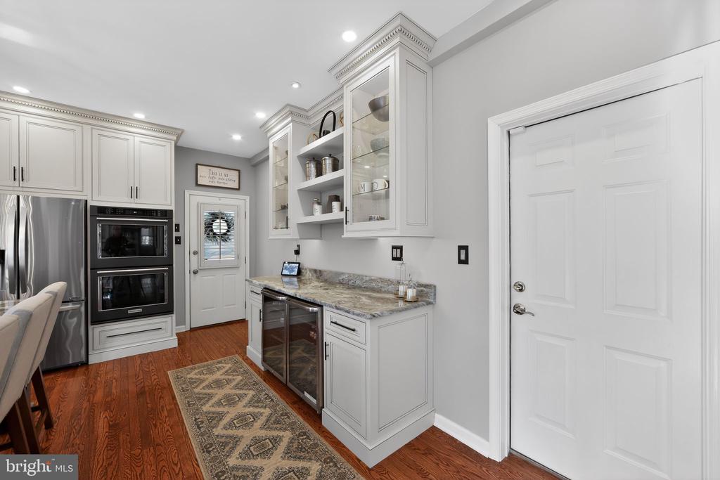 1311 RICHMOND PLACE