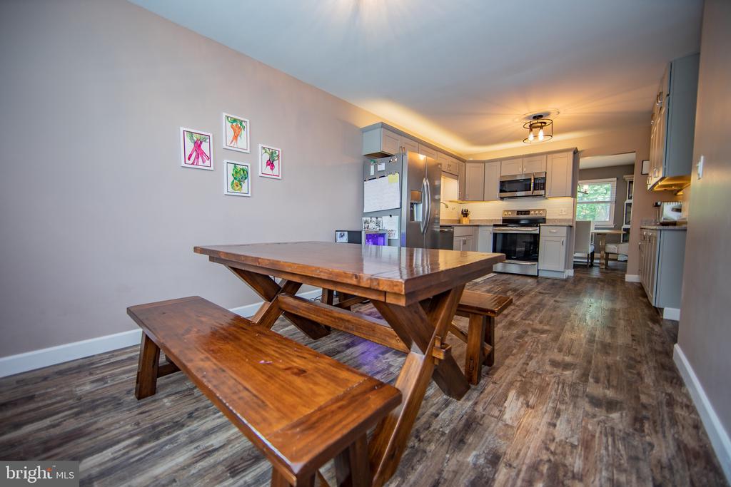 380 LYNETREE DRIVE 7-D