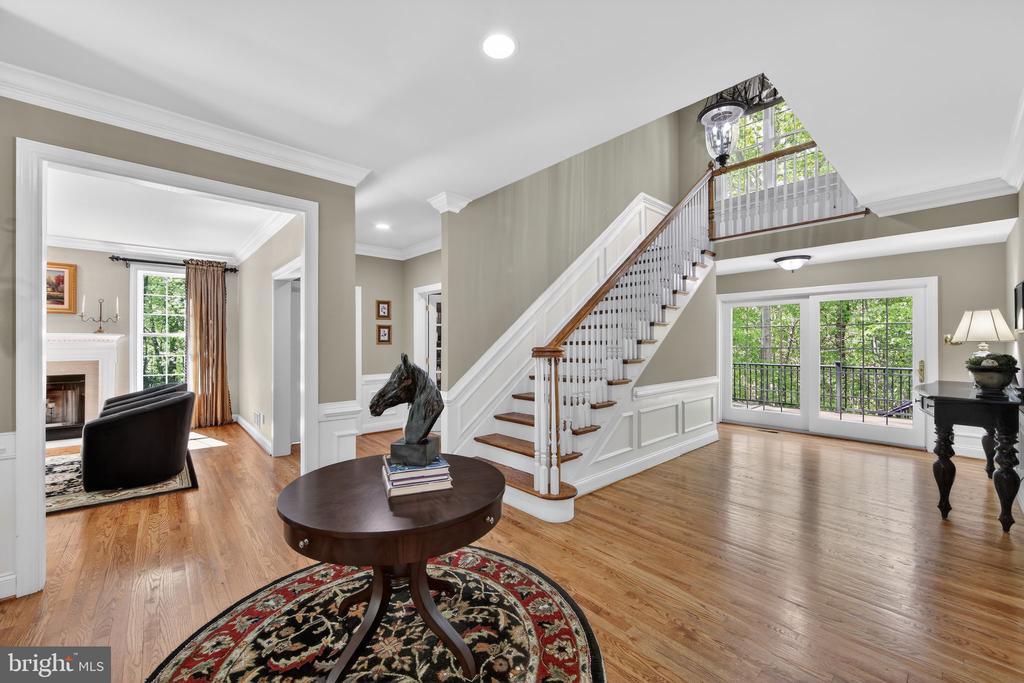 1315 RICHMOND PLACE
