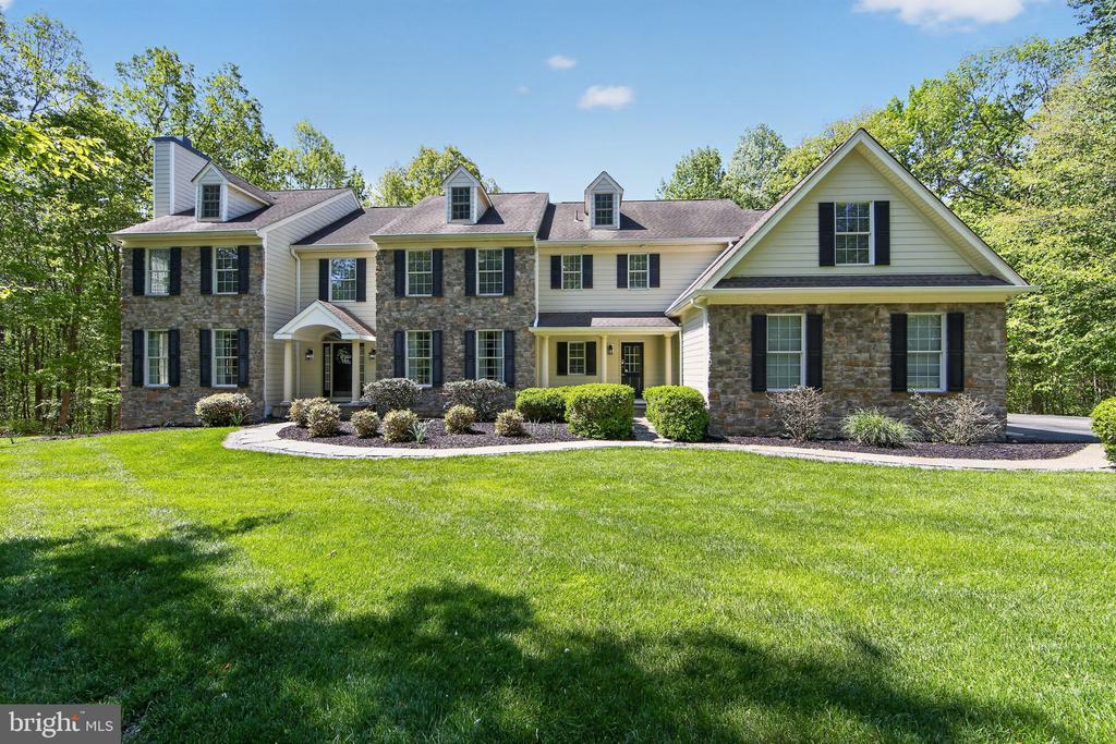 1315 RICHMOND PLACE