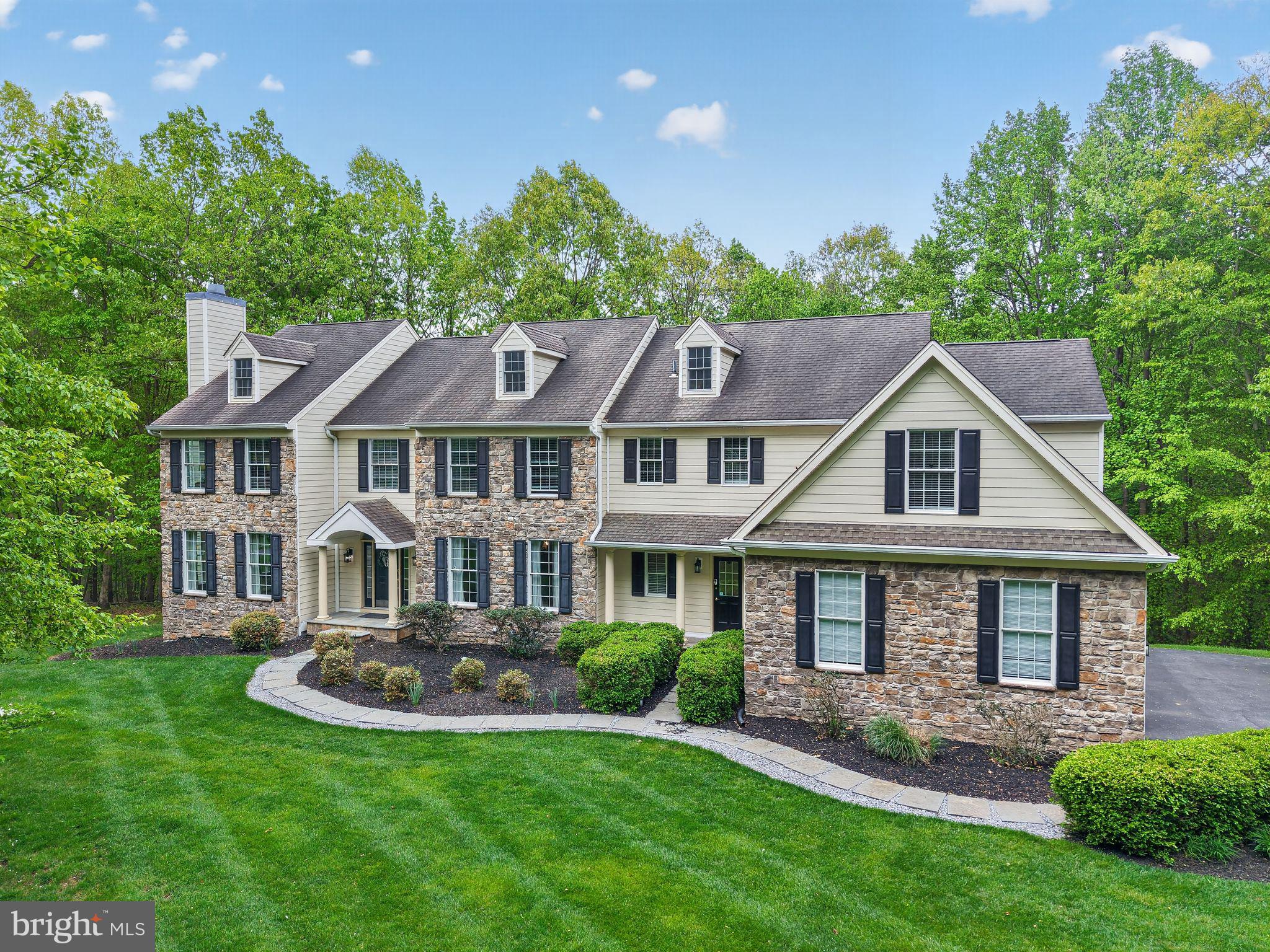 1315 RICHMOND PLACE