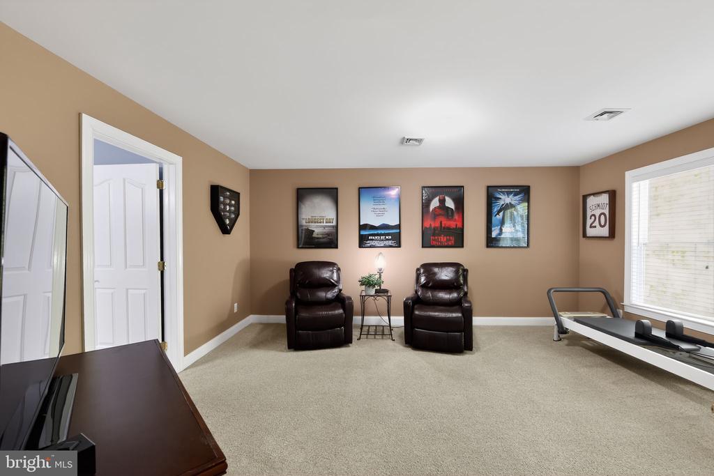 1315 RICHMOND PLACE