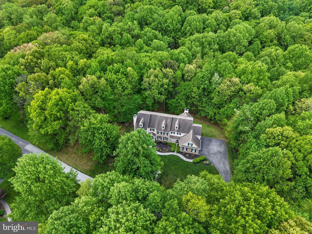 1315 RICHMOND PLACE