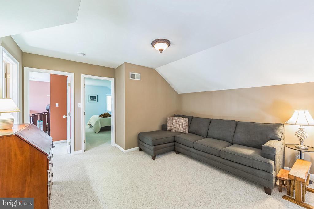 34 Camellia Ct