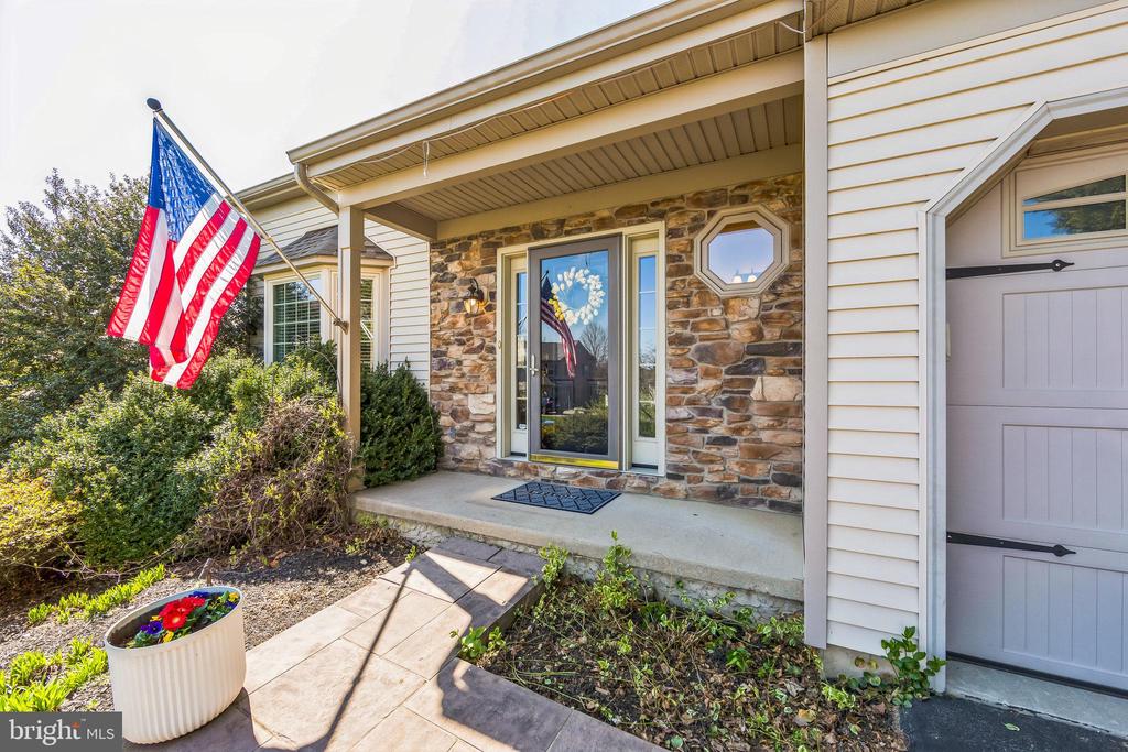 34 Camellia Ct