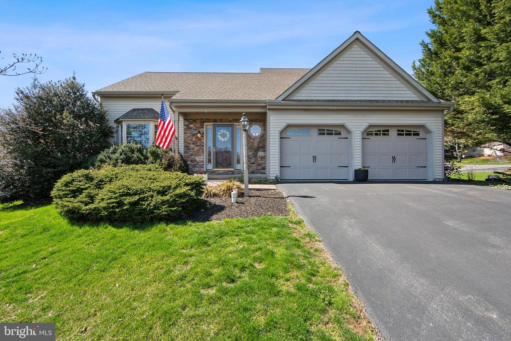 34 Camellia Ct