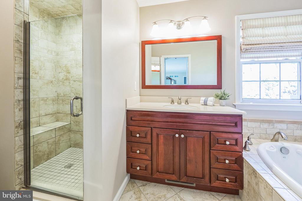 34 Camellia Ct