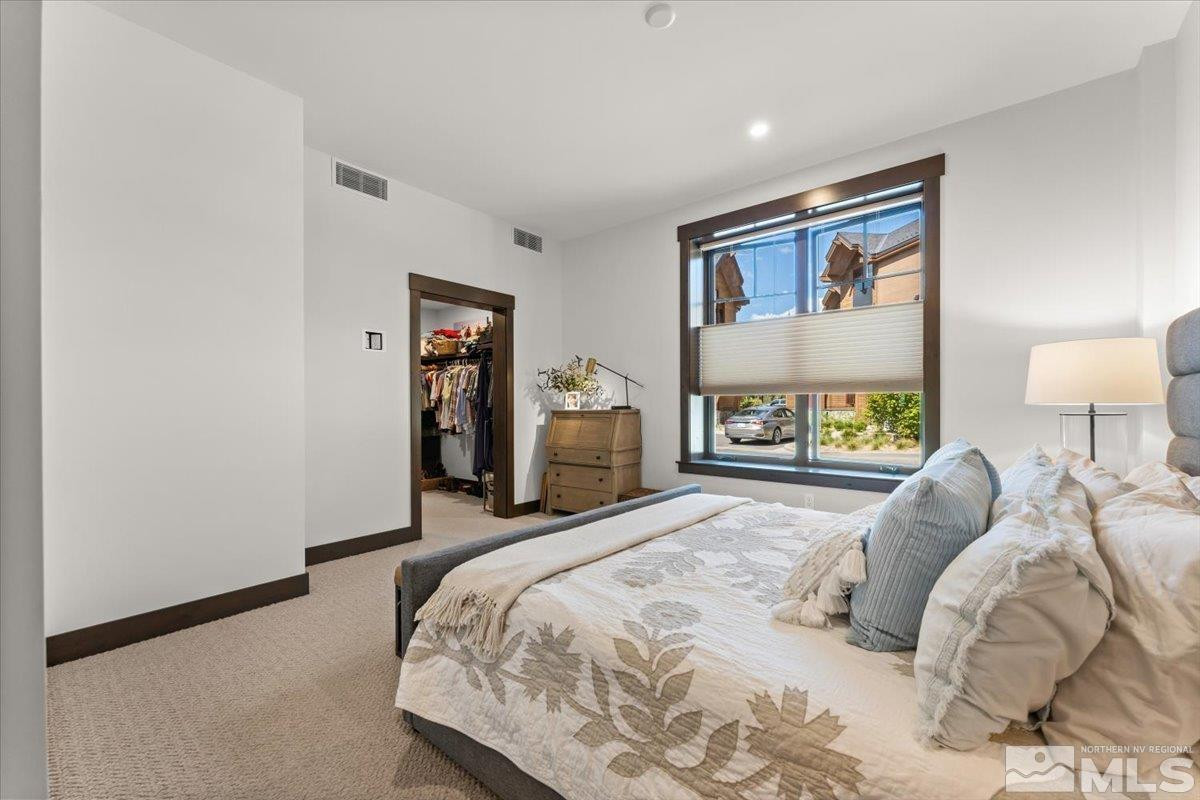 33 Beach Club Drive Unit: 504