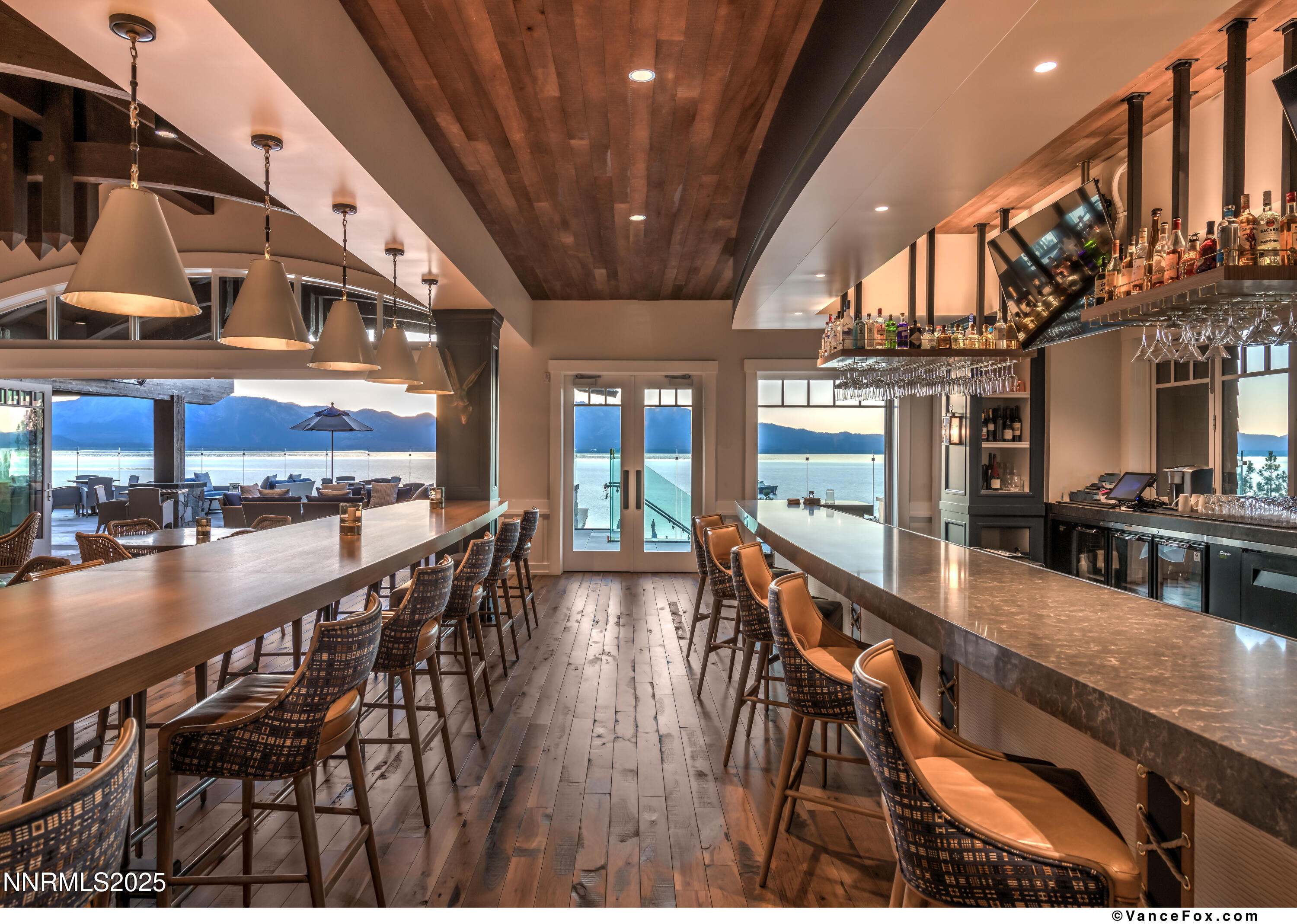 33 Beach Club Drive, 506