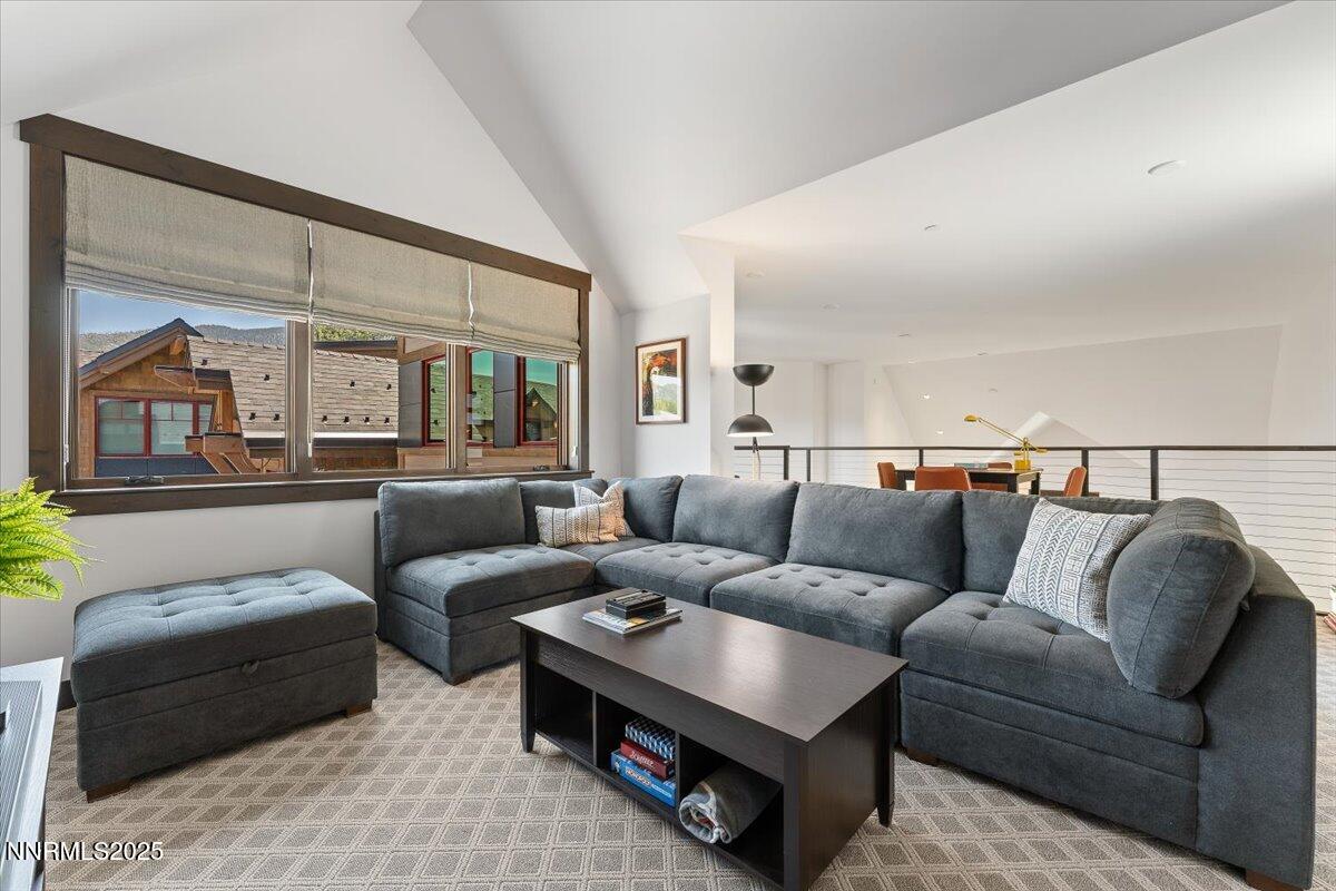 33 Beach Club Drive, 506