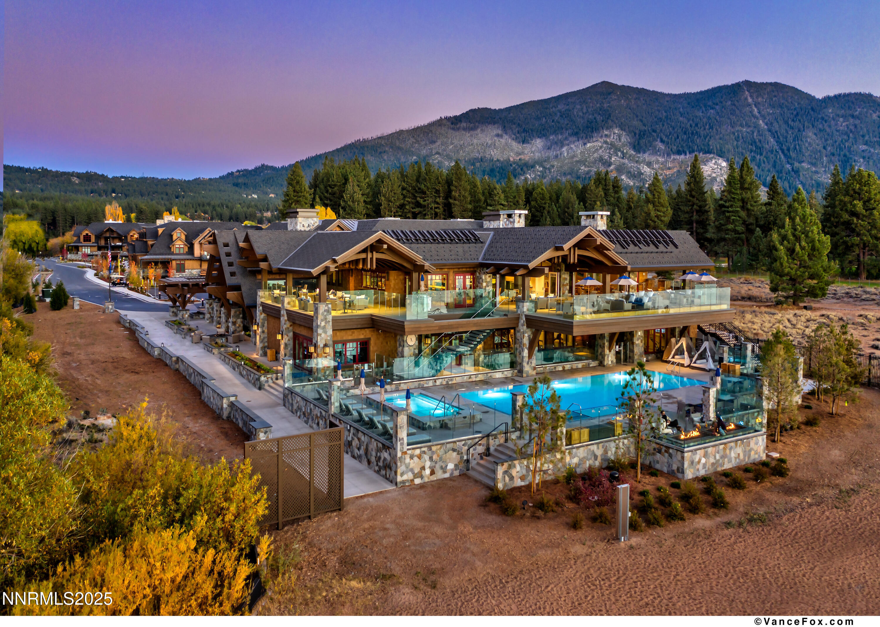 33 Beach Club Drive, 506