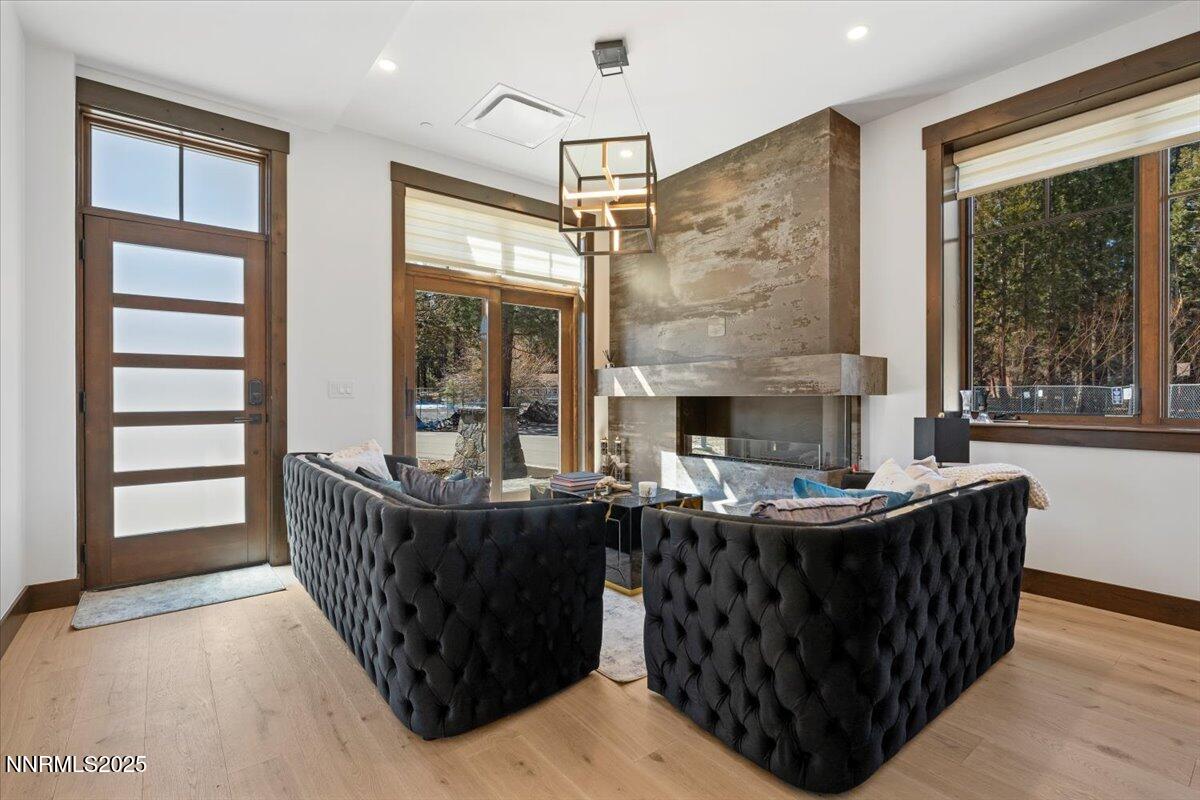 46 Beach Club Drive, 901