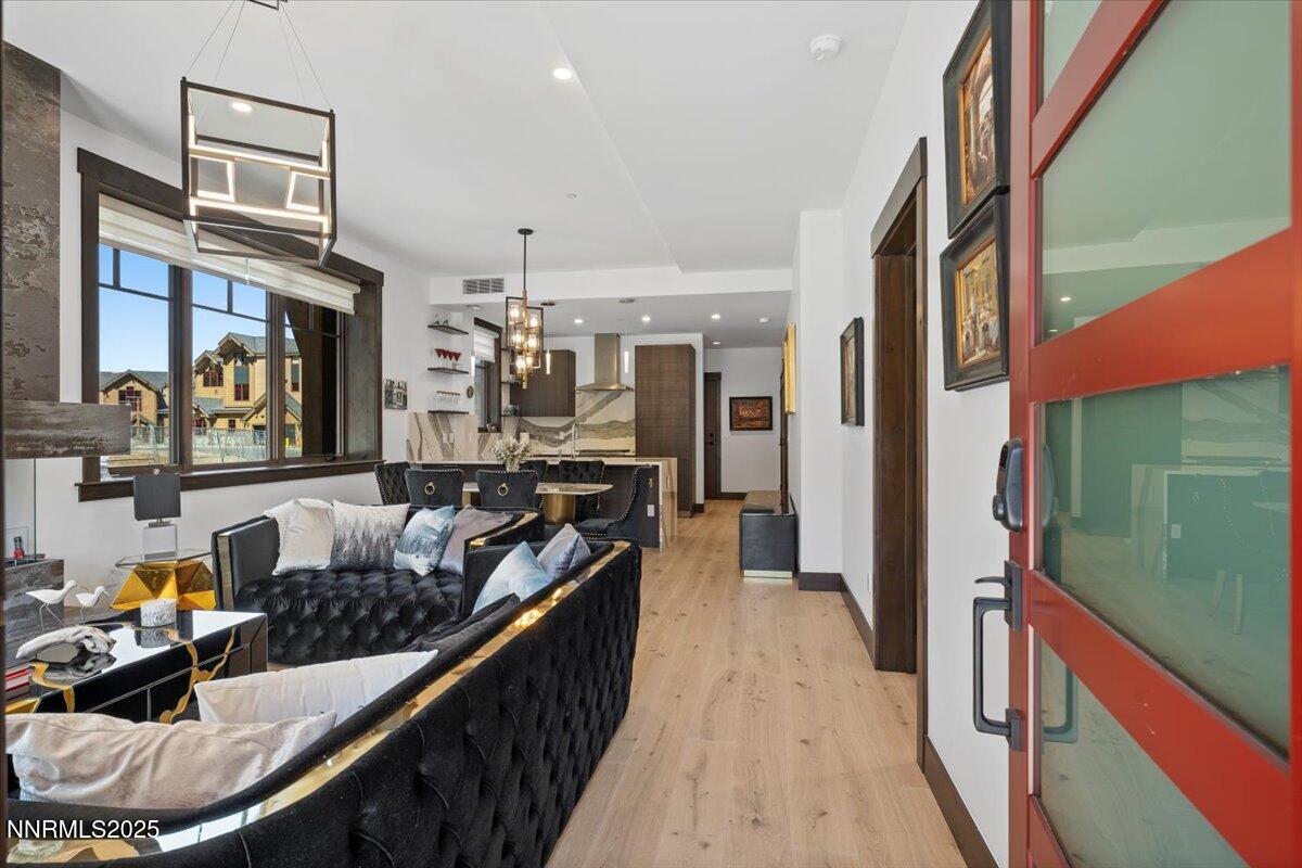 46 Beach Club Drive, 901