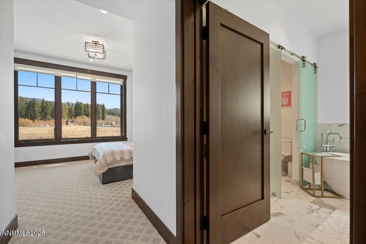 46 Beach Club Drive, 901