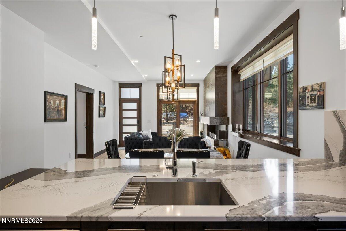 46 Beach Club Drive, 901