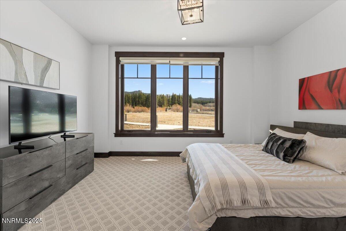 46 Beach Club Drive, 901