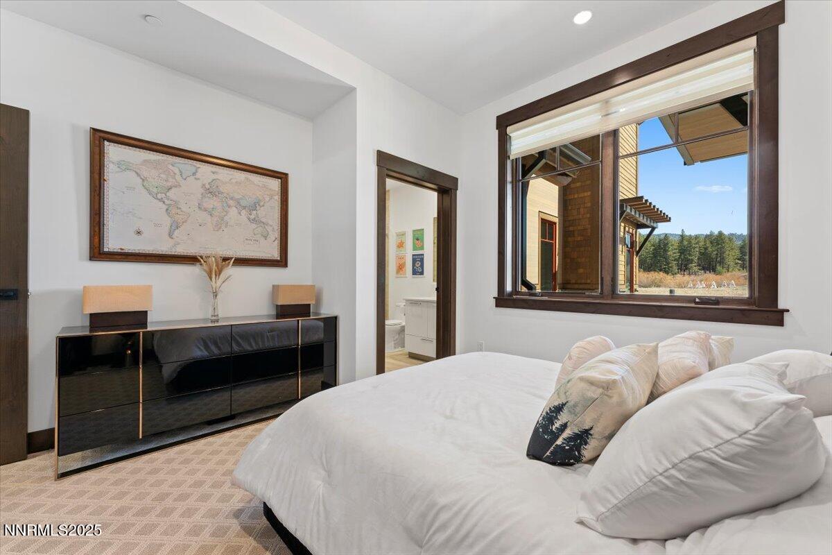 46 Beach Club Drive, 901