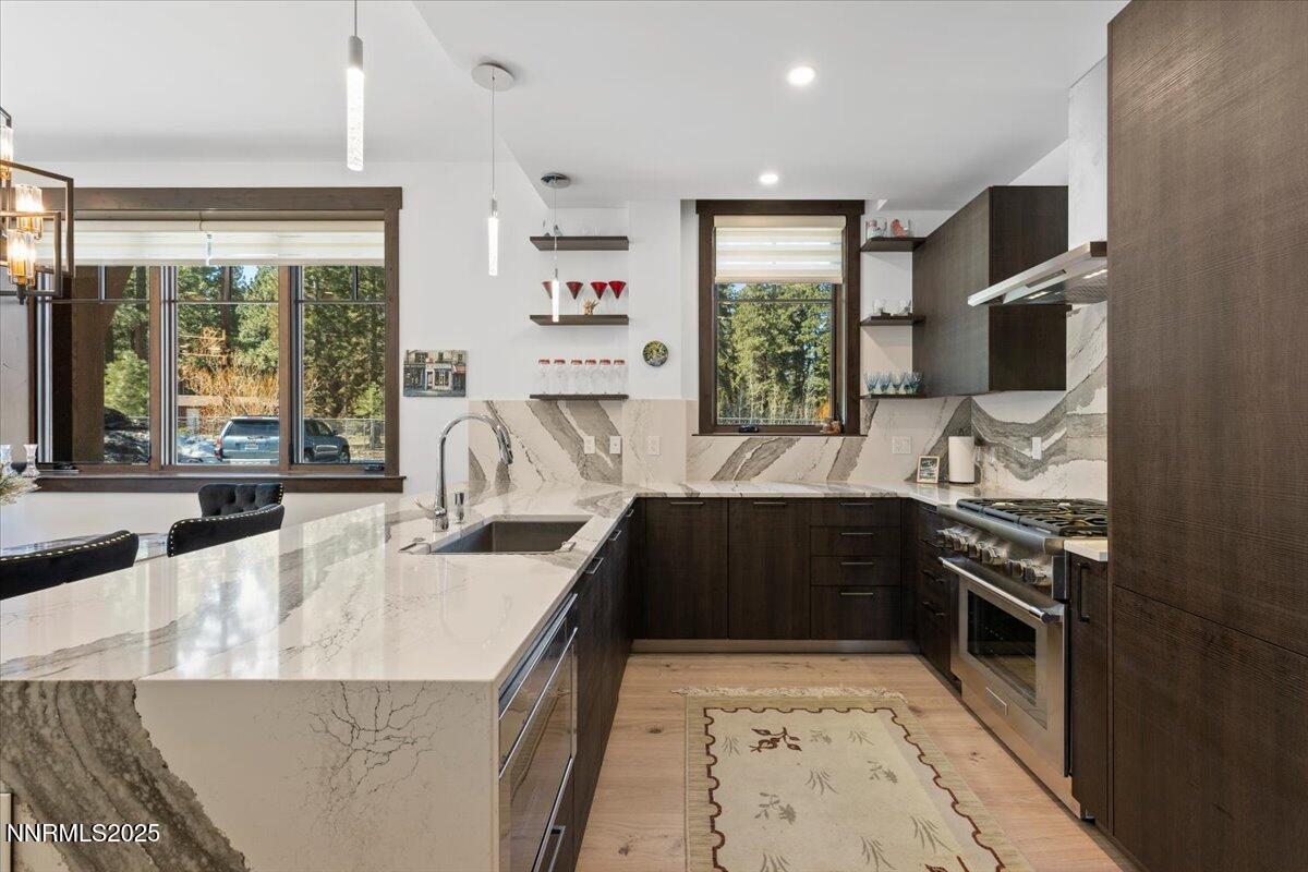 46 Beach Club Drive, 901