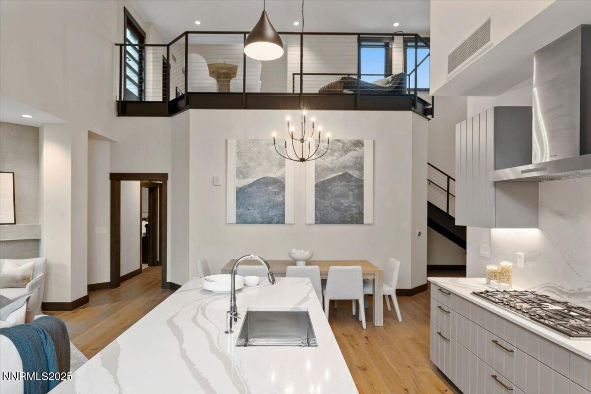 36 Beach Club Drive, 606