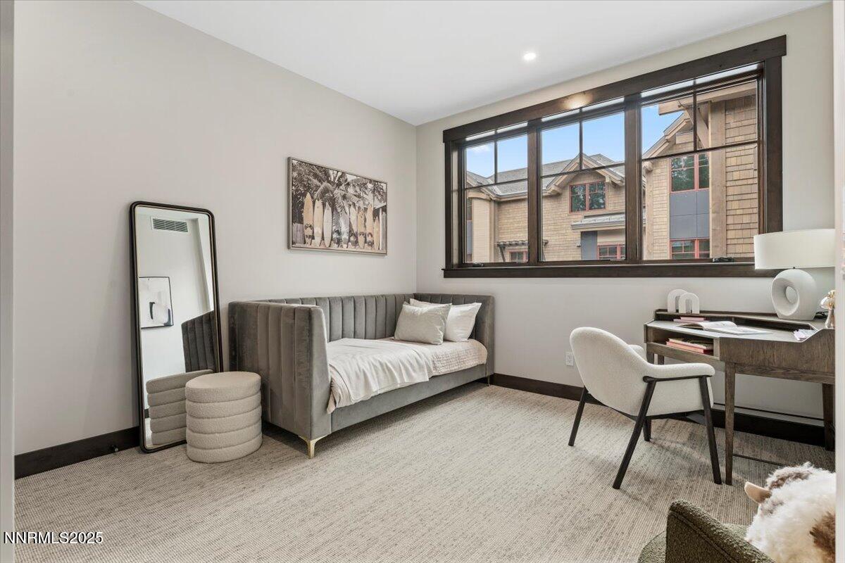 36 Beach Club Drive, 606