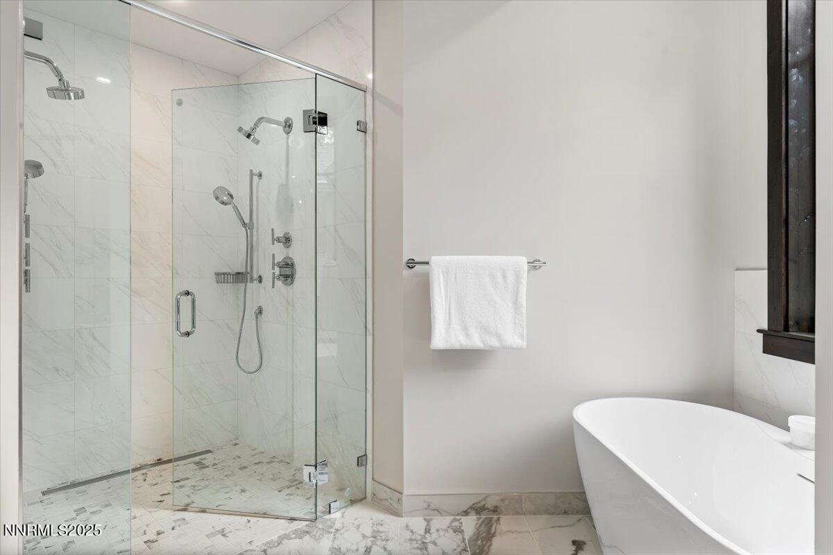 36 Beach Club Drive, 606