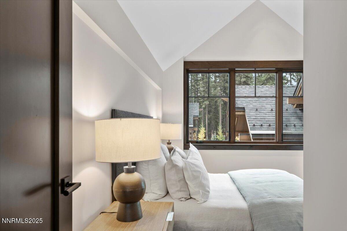 36 Beach Club Drive, 606