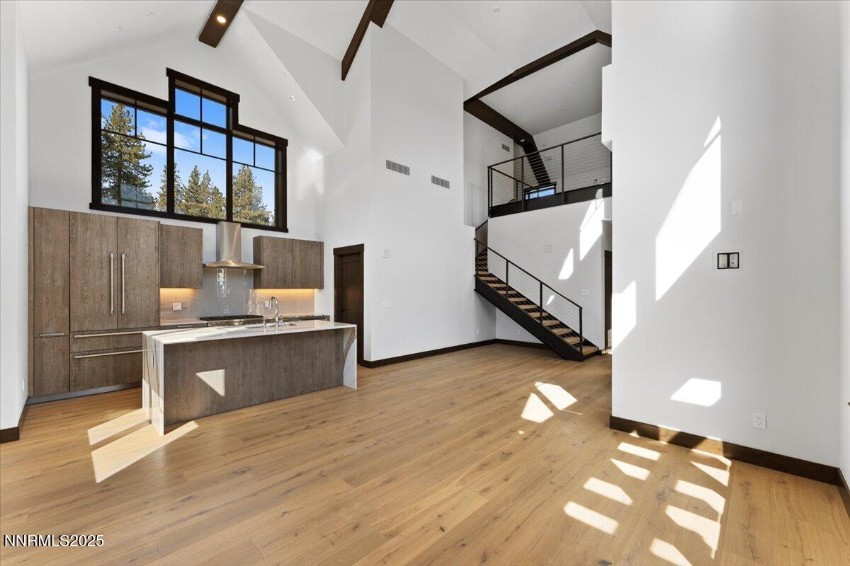 46 Beach Club Drive, 905