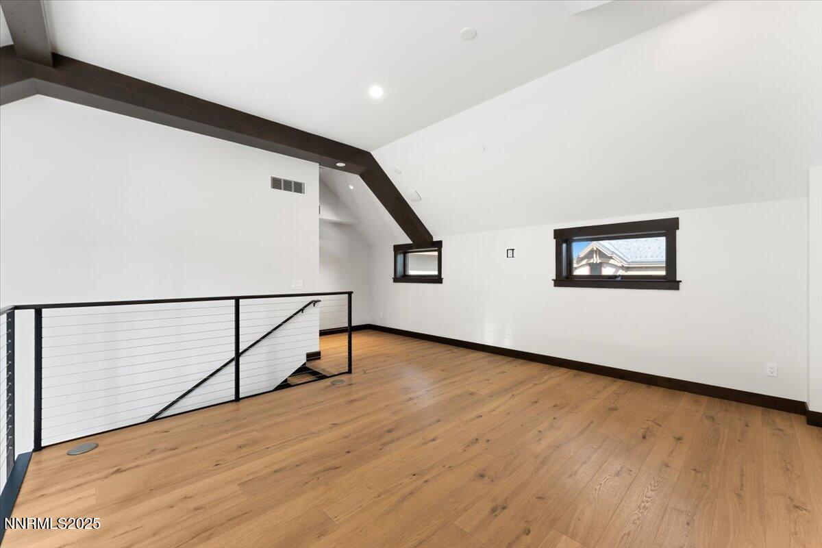 46 Beach Club Drive, 905