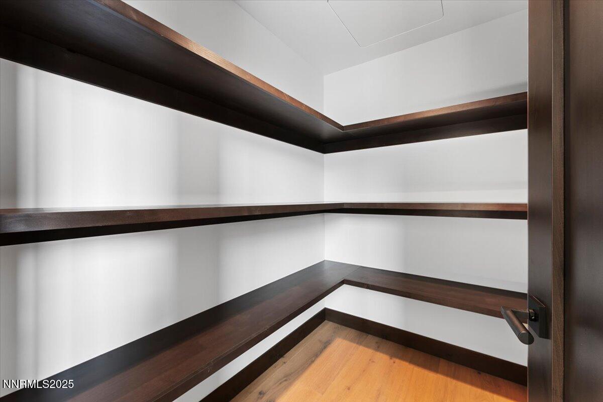 46 Beach Club Drive, 905