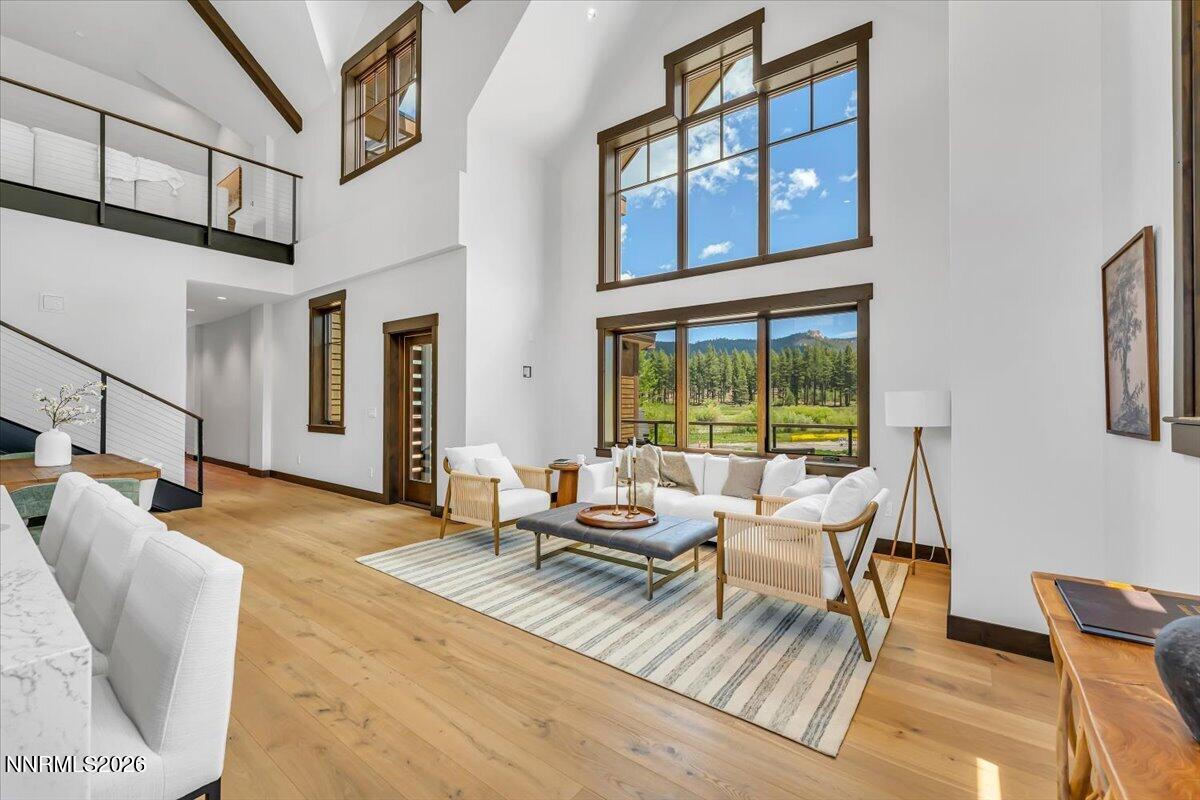 46 Beach Club Drive, 905