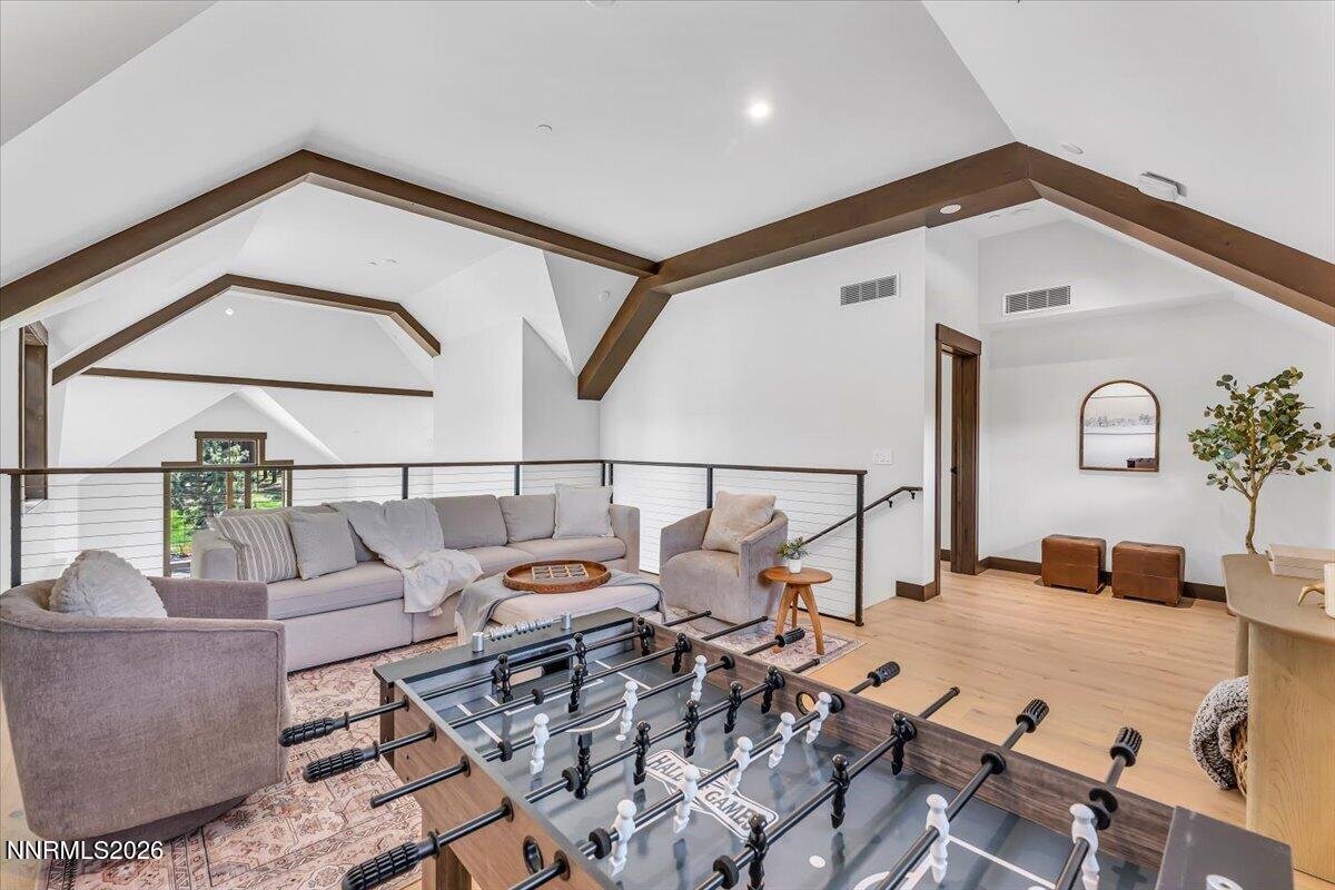 46 Beach Club Drive, 905