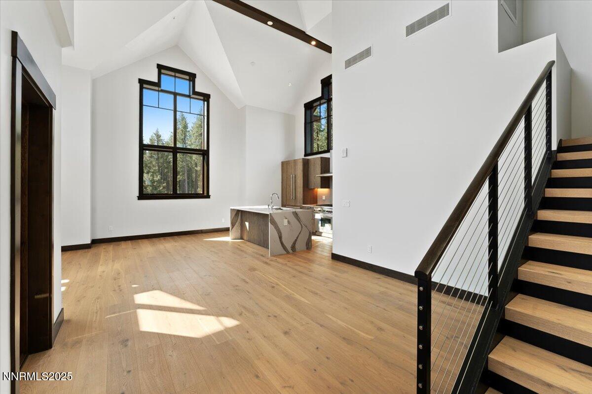 46 Beach Club Drive, 905