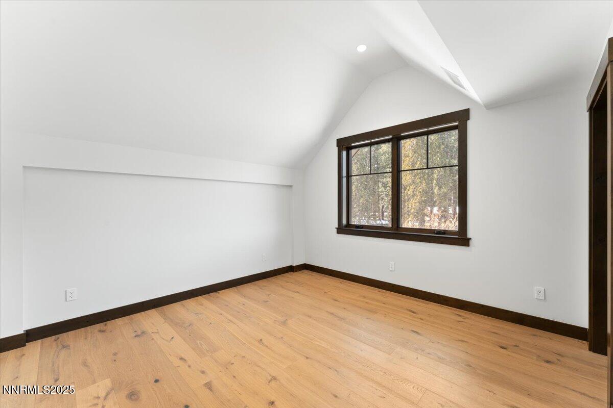 46 Beach Club Drive, 905