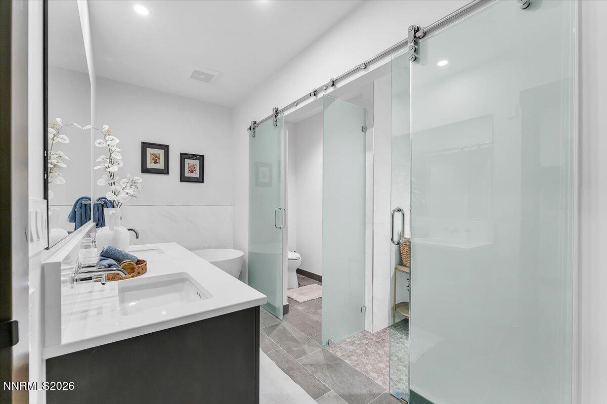 28 Beach Club Drive 403