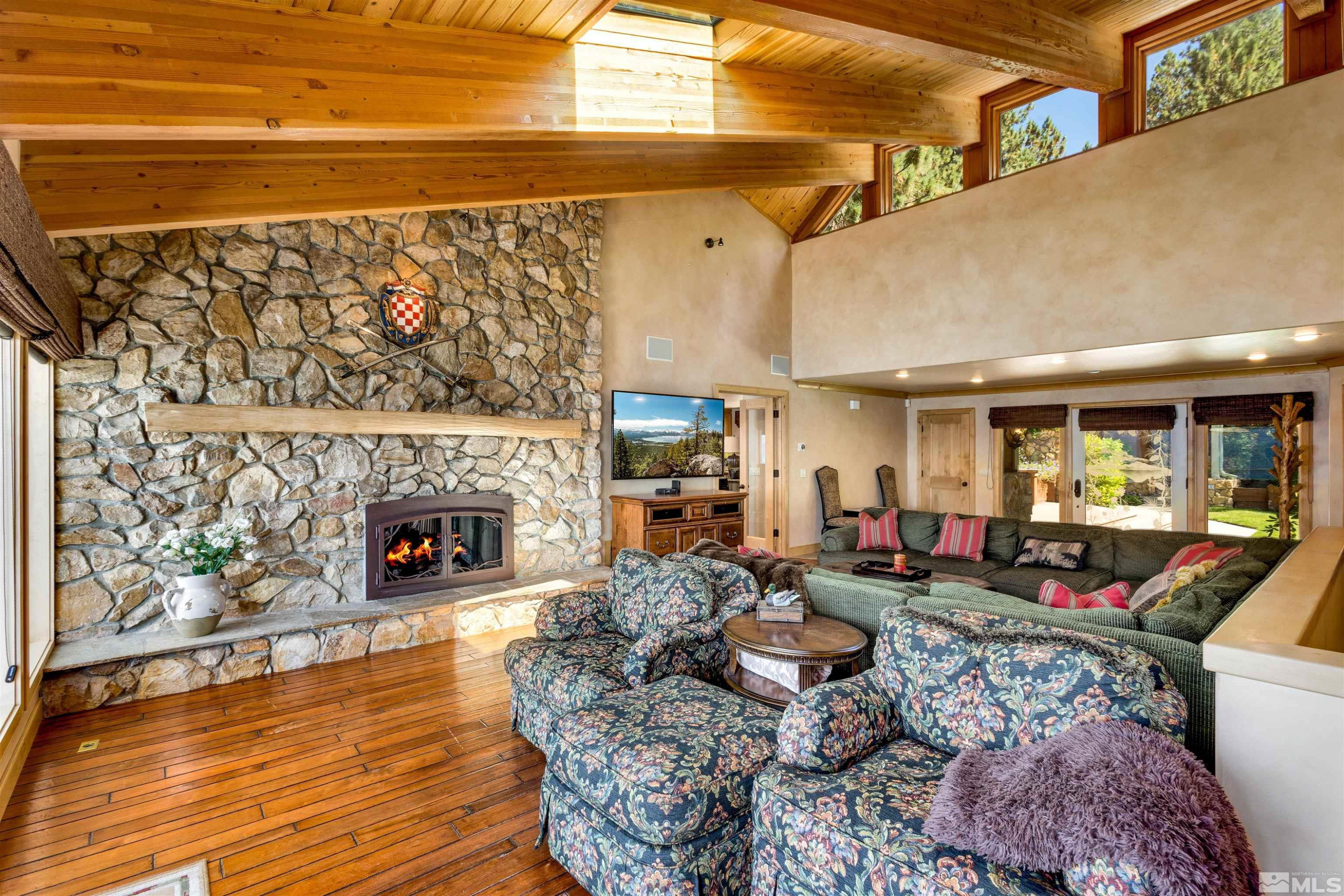 1080 Skyland Drive