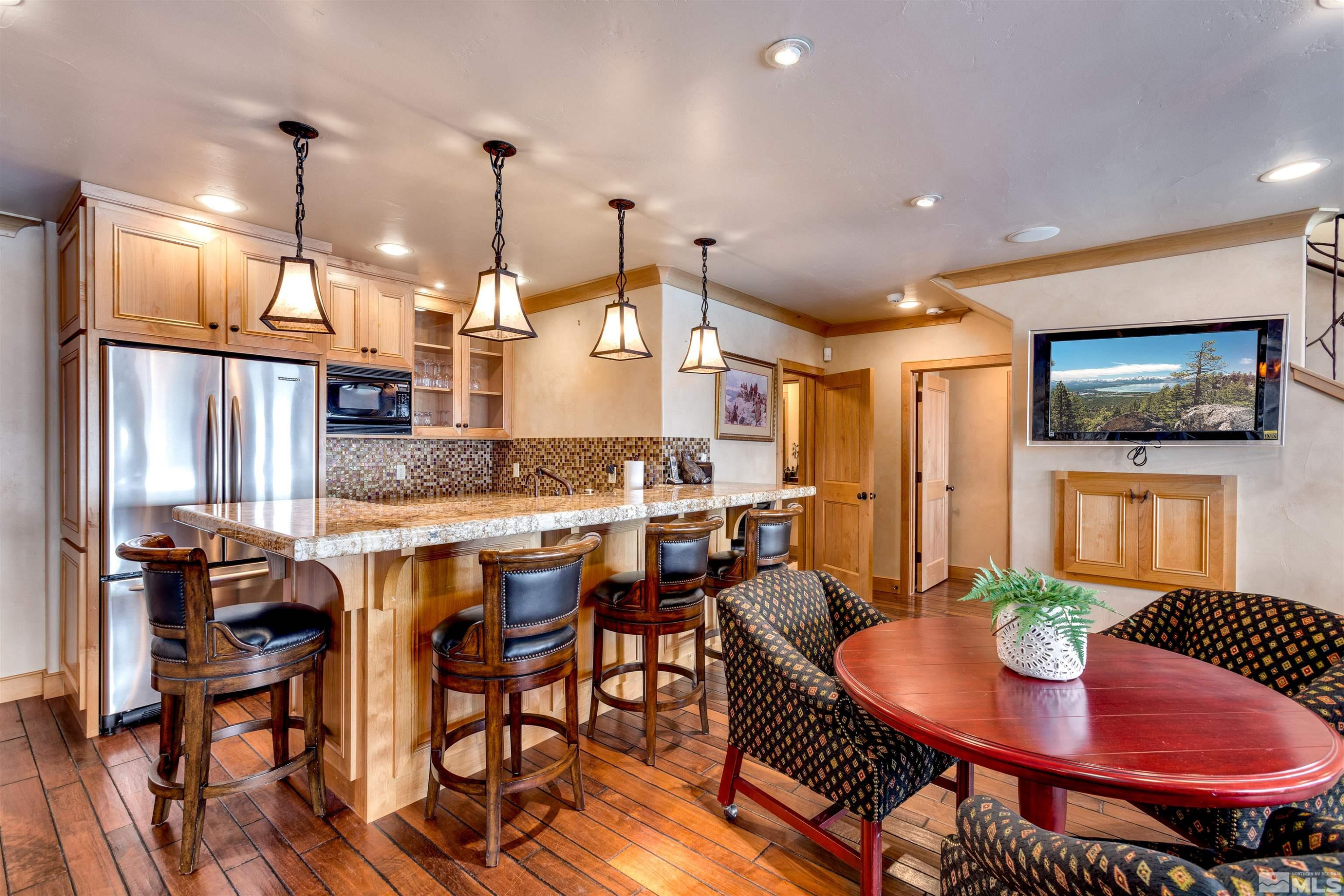 1080 Skyland Drive